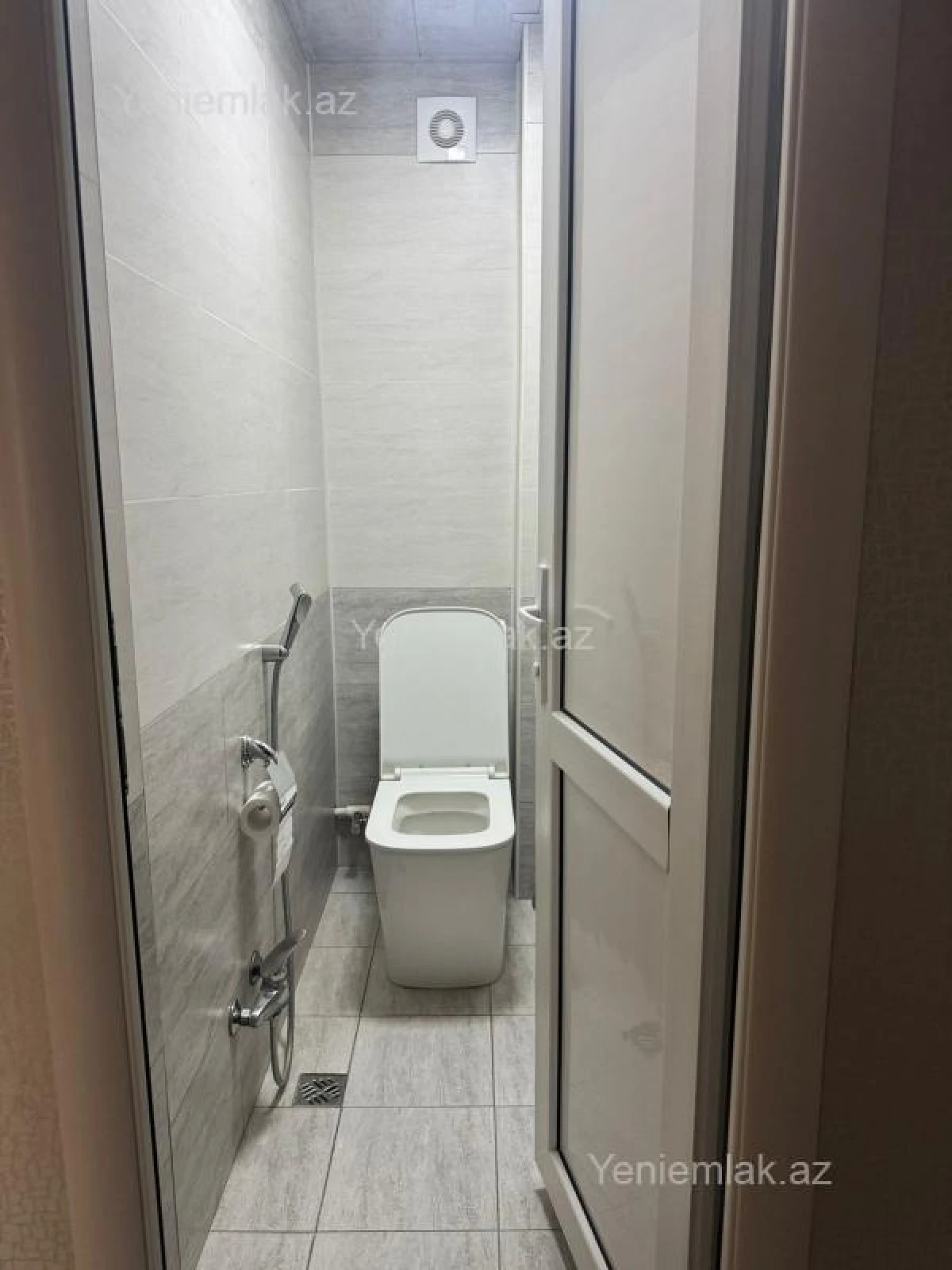 Satılır 3 otaqlı köhnə tikili 75 m²