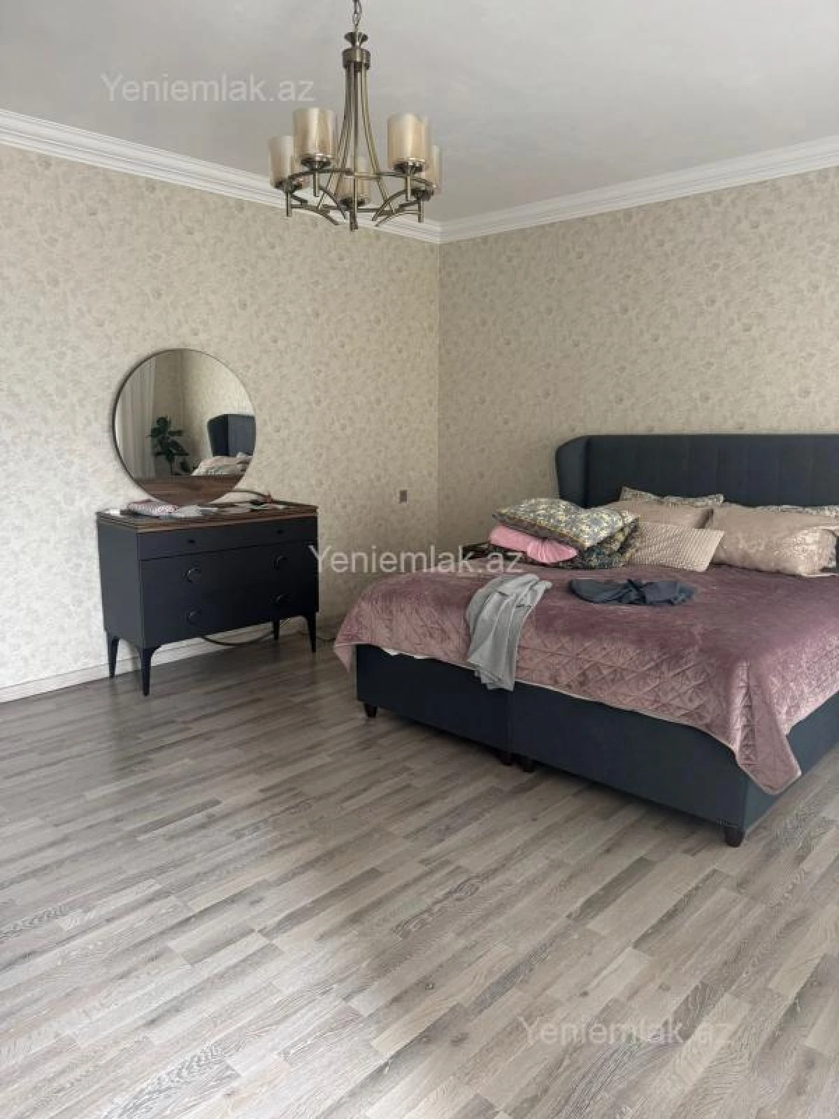 Satılır 3 otaqlı köhnə tikili 75 m²