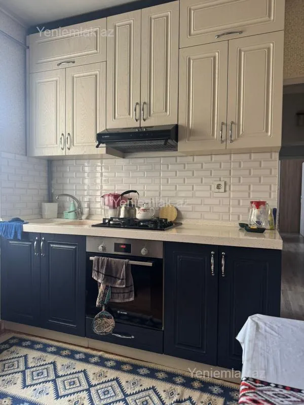 Satılır 3 otaqlı köhnə tikili 75 m²