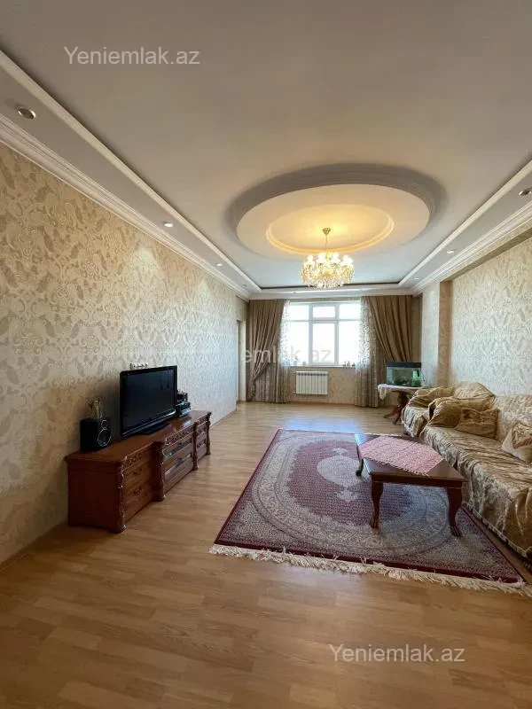 Satılır 4 otaqlı yeni tikili 184 m²