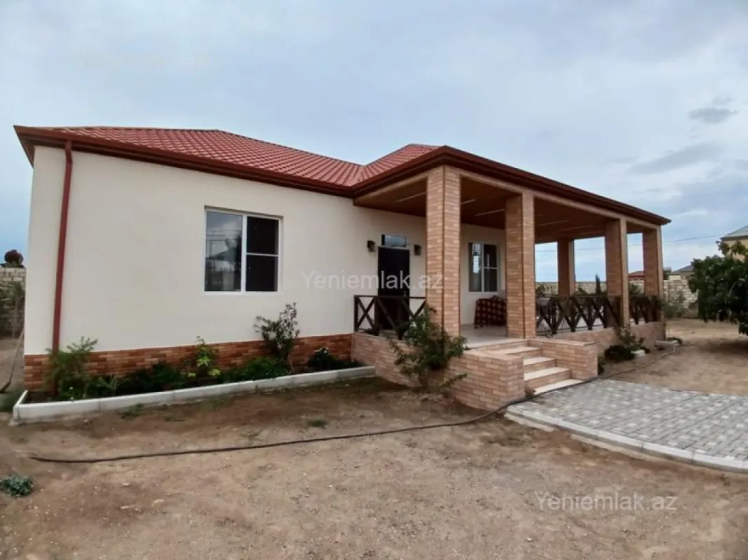 Satılır 4 otaqlı həyət evi 130 m²