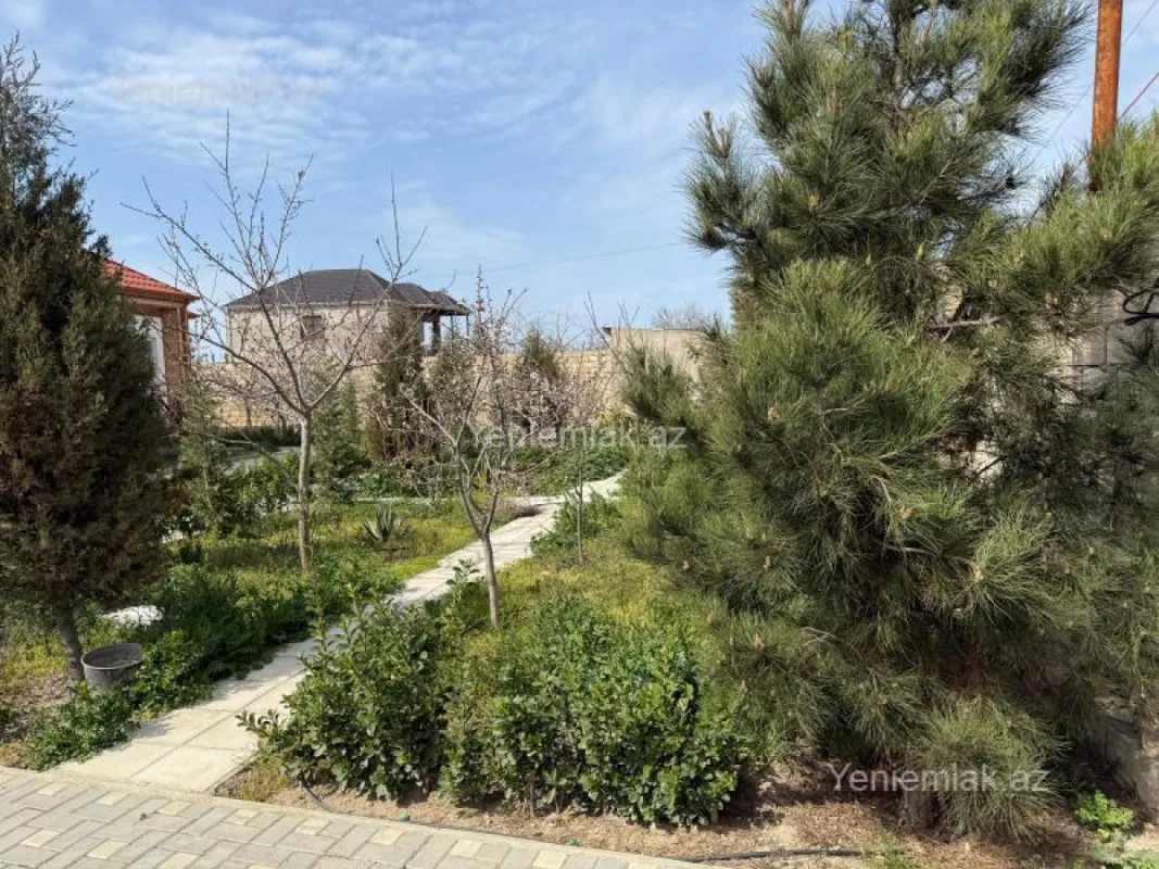 Satılır 4 otaqlı həyət evi 130 m²