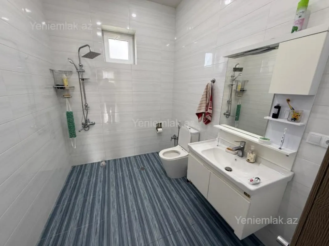 Satılır 4 otaqlı həyət evi 130 m²