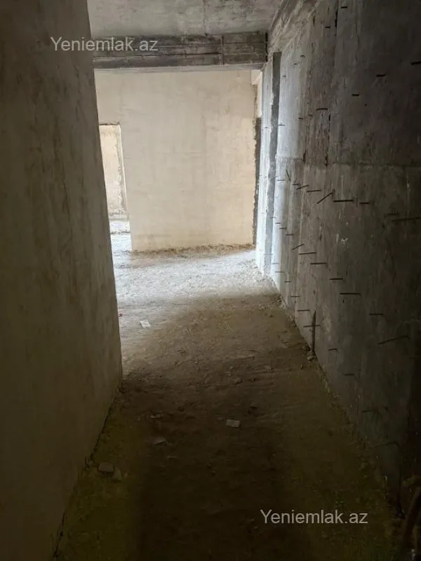 Satılır 4 otaqlı yeni tikili 200 m²