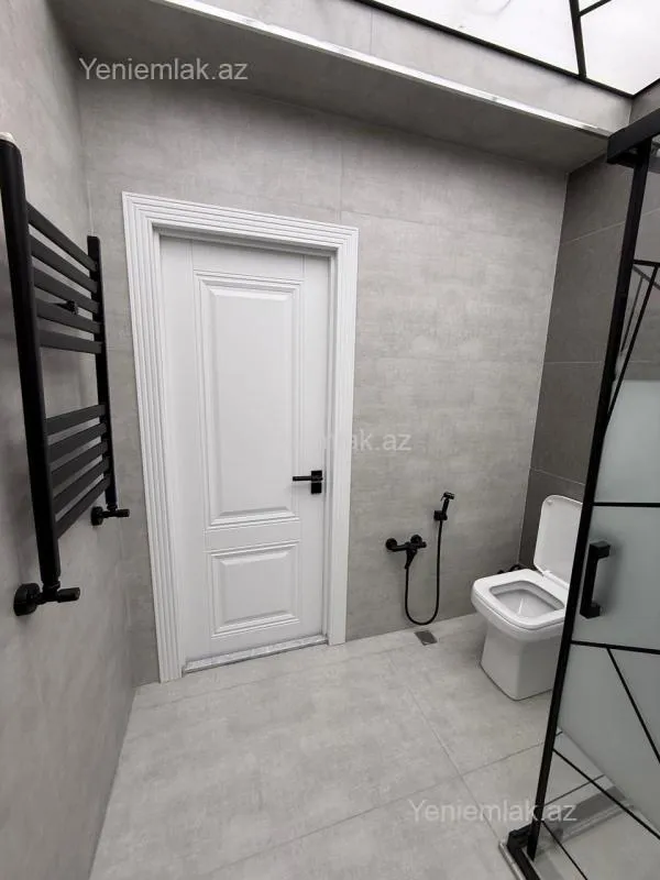 Satılır 3 otaqlı yeni tikili 105 m²