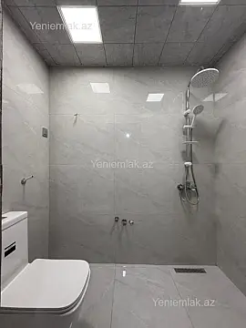 Satılır 1 otaqlı köhnə tikili 20 m²