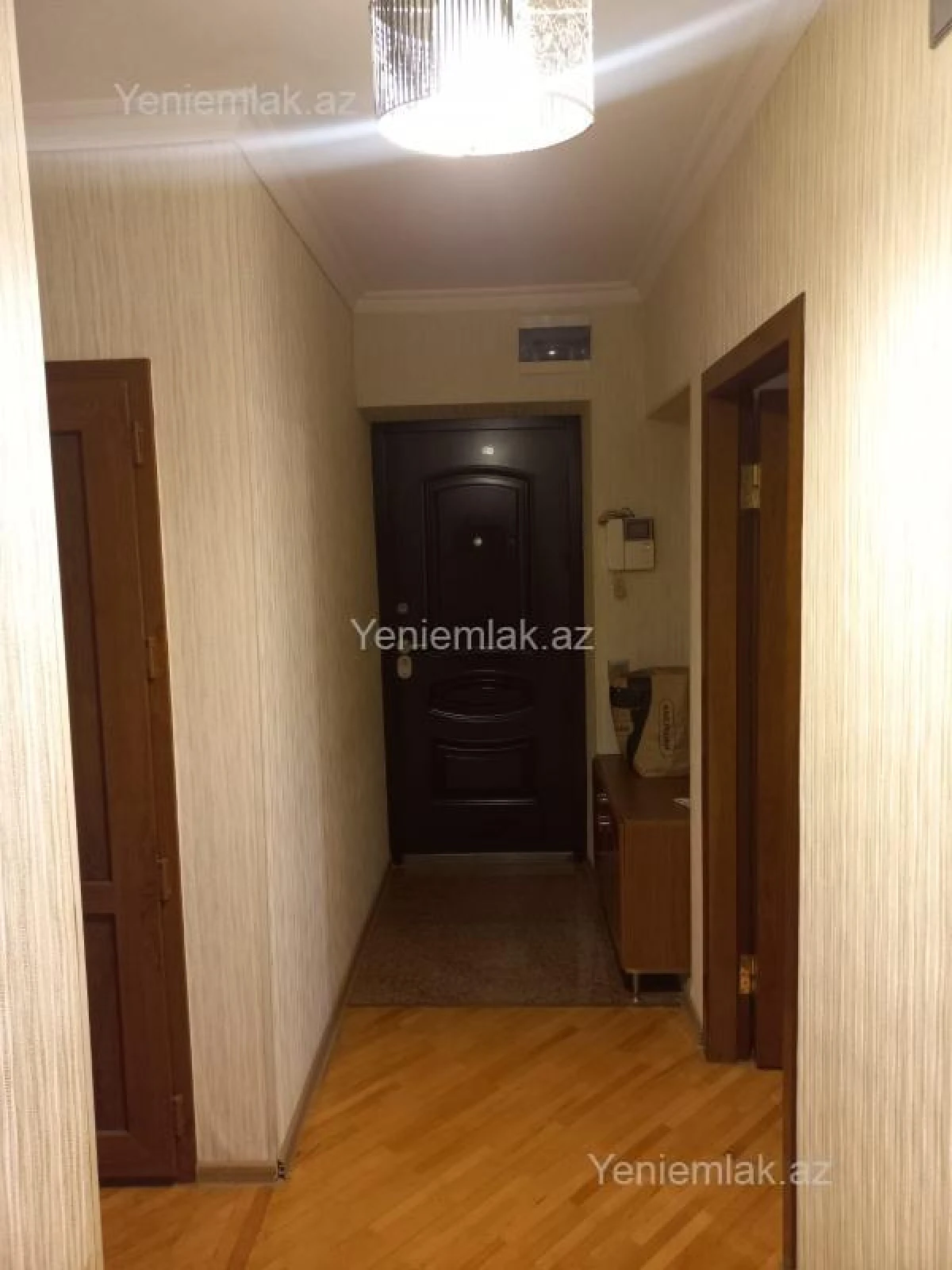 Satılır 3 otaqlı köhnə tikili 85 m²
