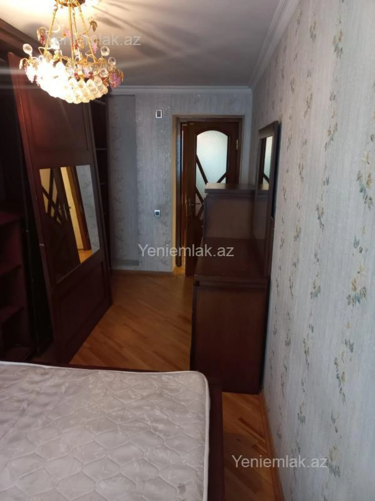 Satılır 3 otaqlı köhnə tikili 85 m²