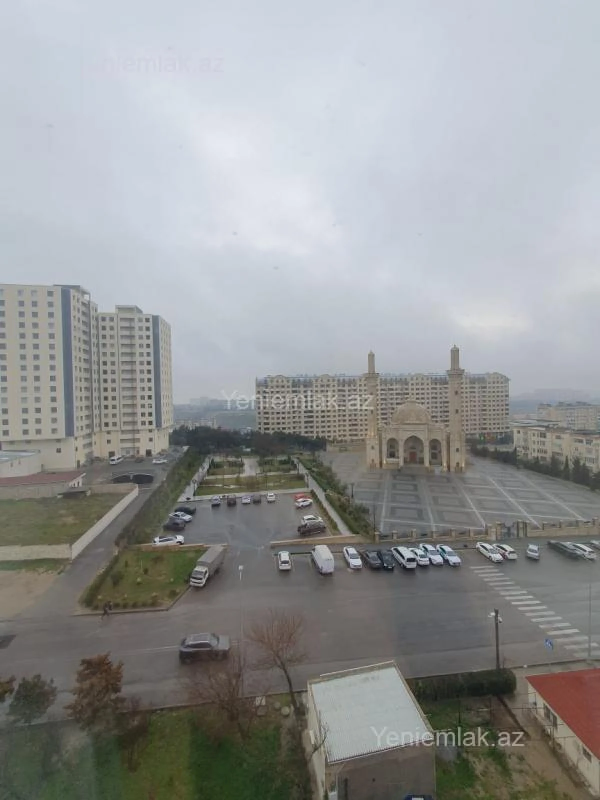 Satılır 2 otaqlı köhnə tikili 60 m²