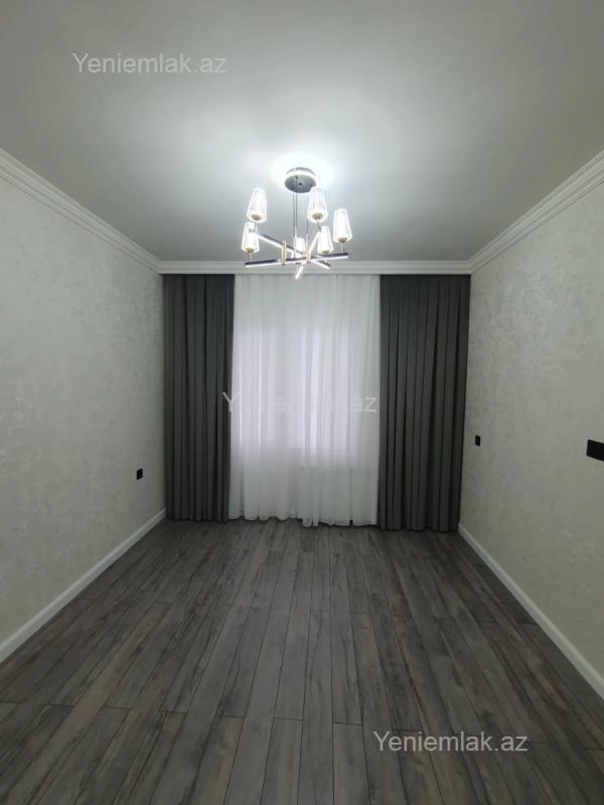 Satılır 2 otaqlı köhnə tikili 60 m²