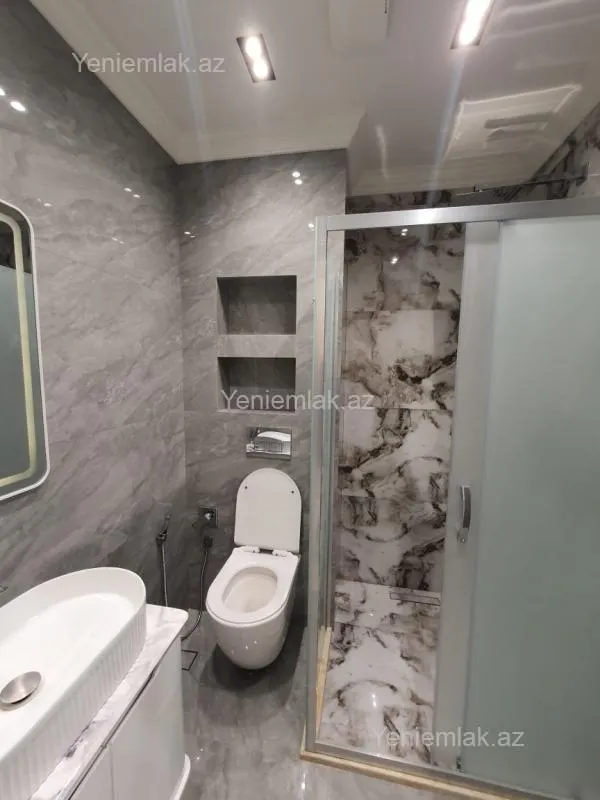 Satılır 2 otaqlı köhnə tikili 60 m²