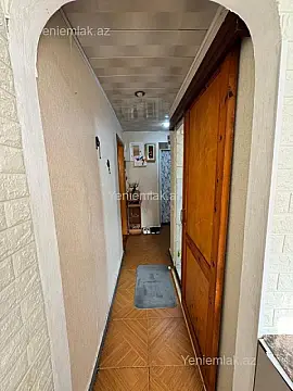 Satılır 2 otaqlı köhnə tikili 55 m²