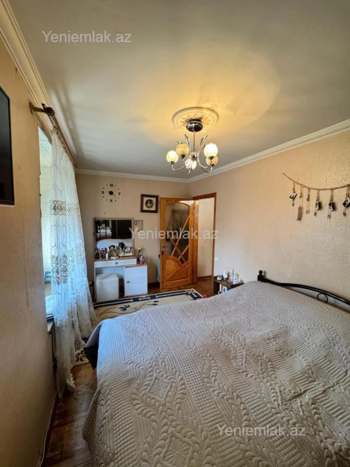 Satılır 2 otaqlı köhnə tikili 55 m²