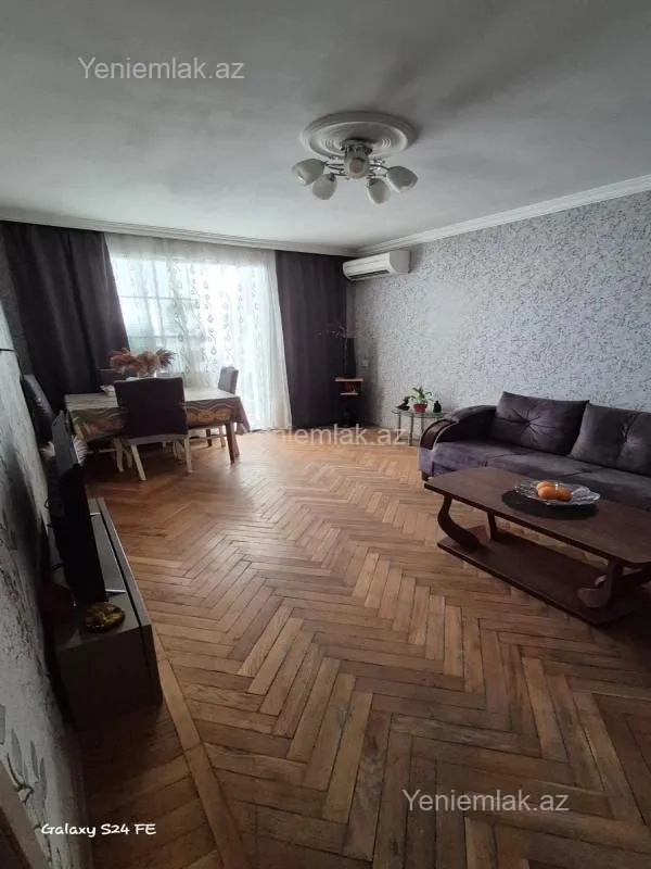 Satılır 2 otaqlı köhnə tikili 50 m²