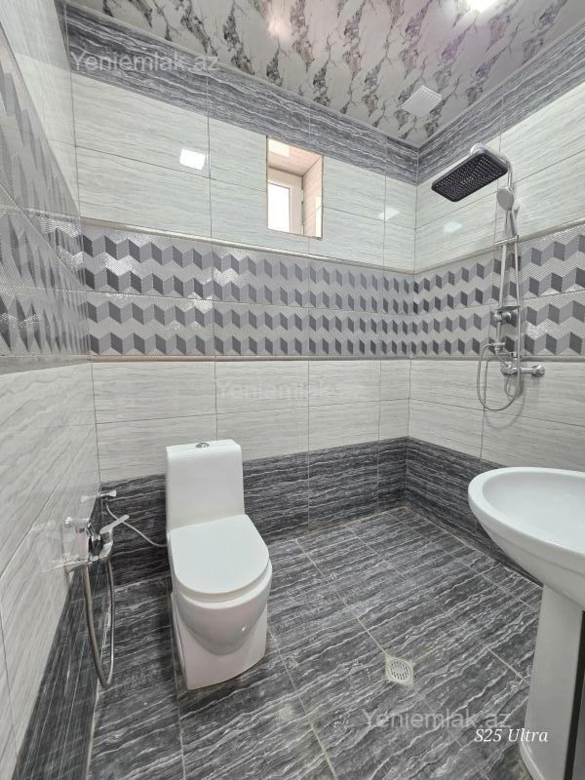 Satılır 6 otaqlı həyət evi 187 m²