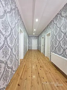 Satılır 6 otaqlı həyət evi 187 m²