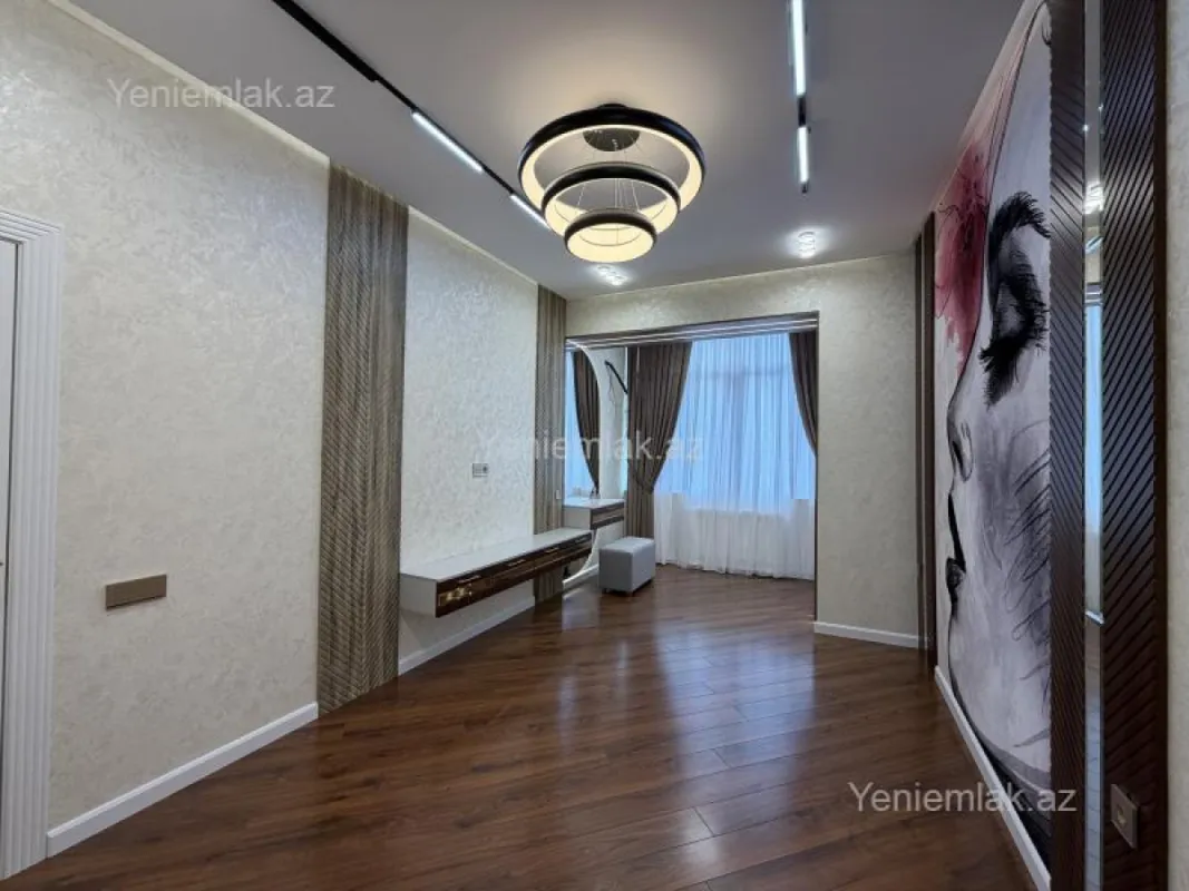 Satılır 2 otaqlı yeni tikili 84 m²