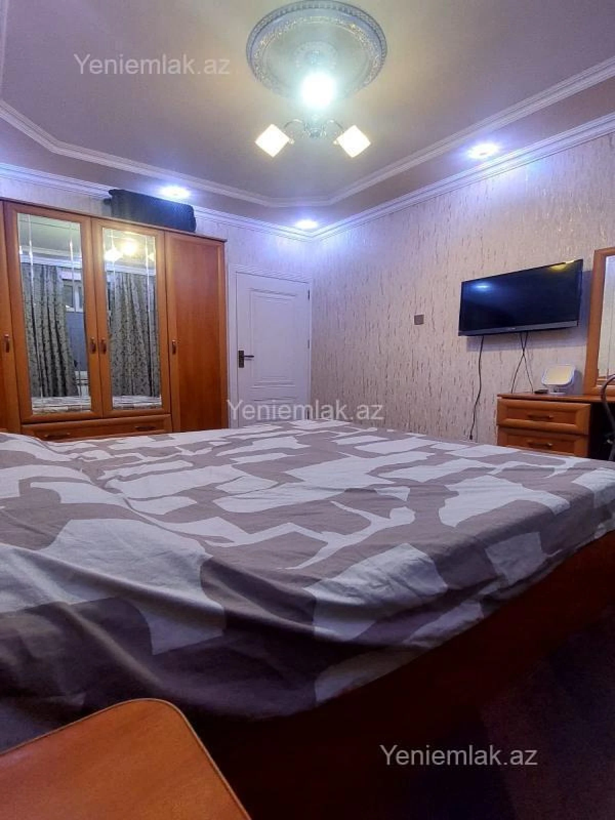 Satılır 3 otaqlı köhnə tikili 85 m²