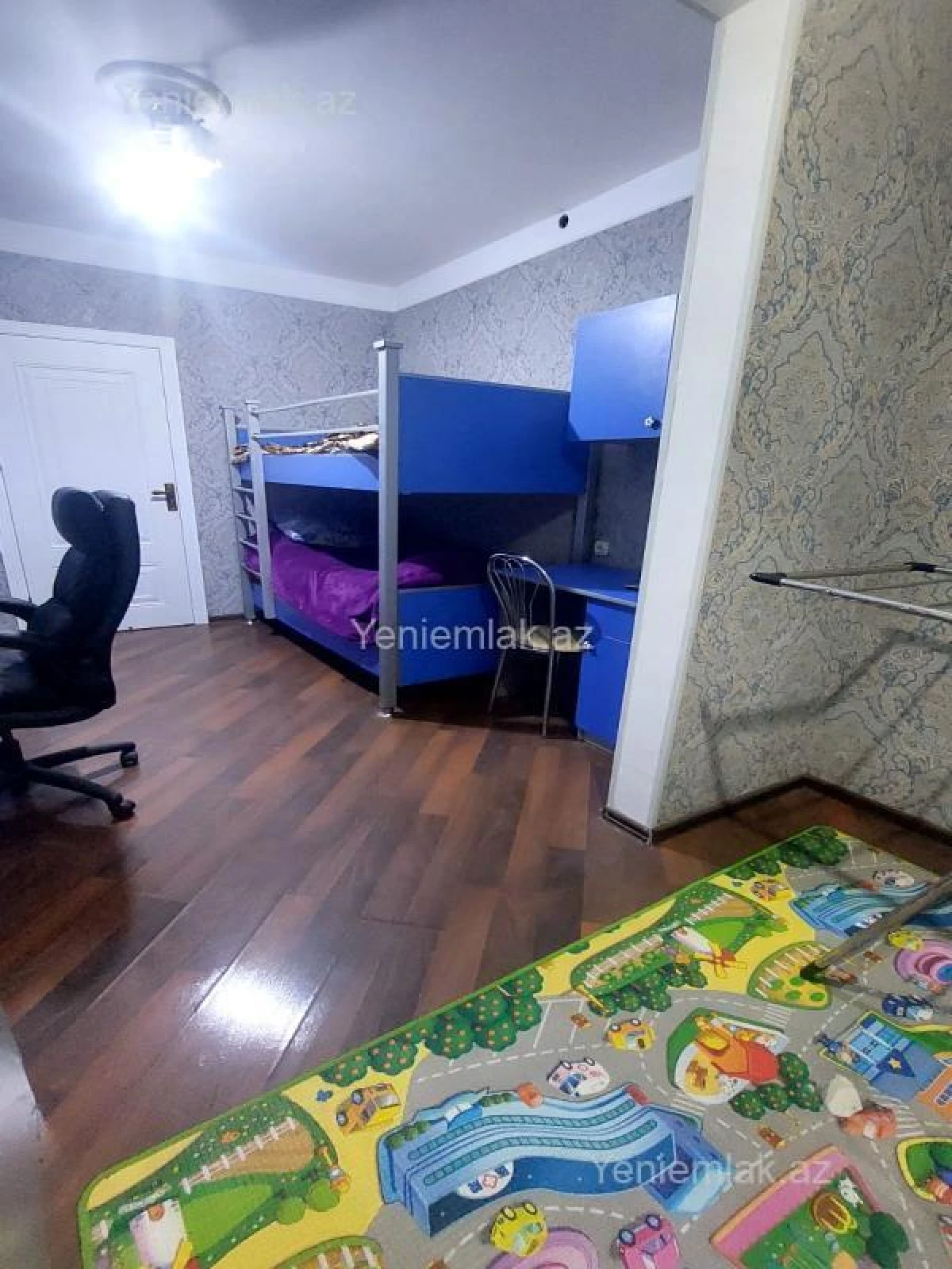 Satılır 3 otaqlı köhnə tikili 85 m²