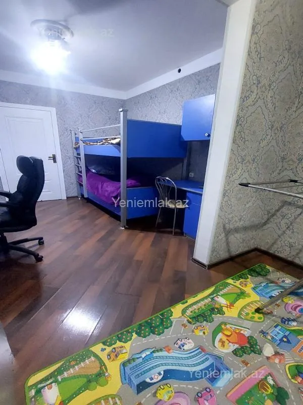 Satılır 3 otaqlı köhnə tikili 85 m²