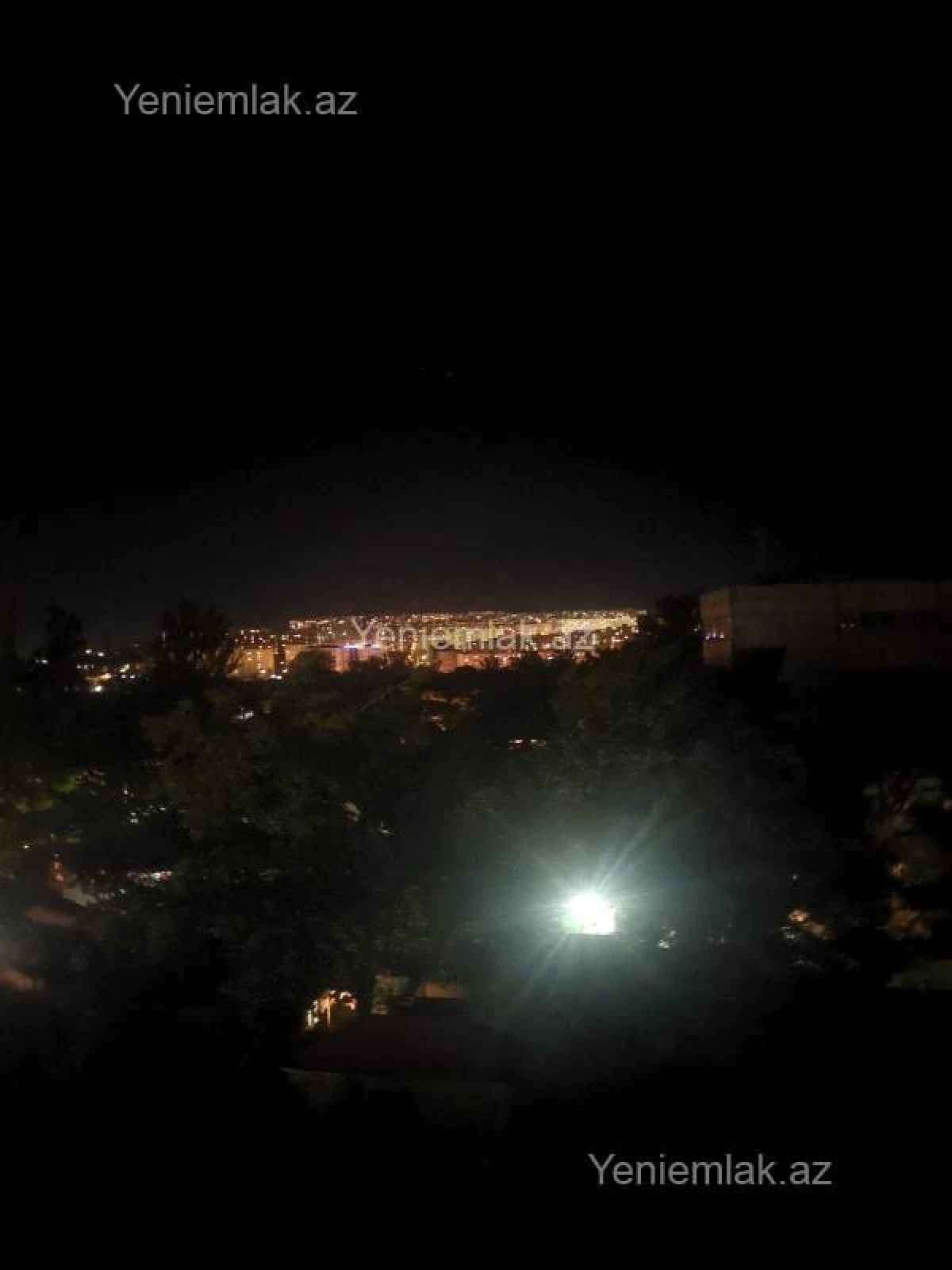 Satılır 3 otaqlı köhnə tikili 85 m²