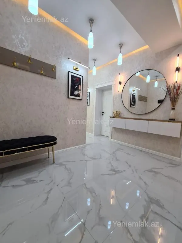 Satılır 3 otaqlı yeni tikili 130 m²