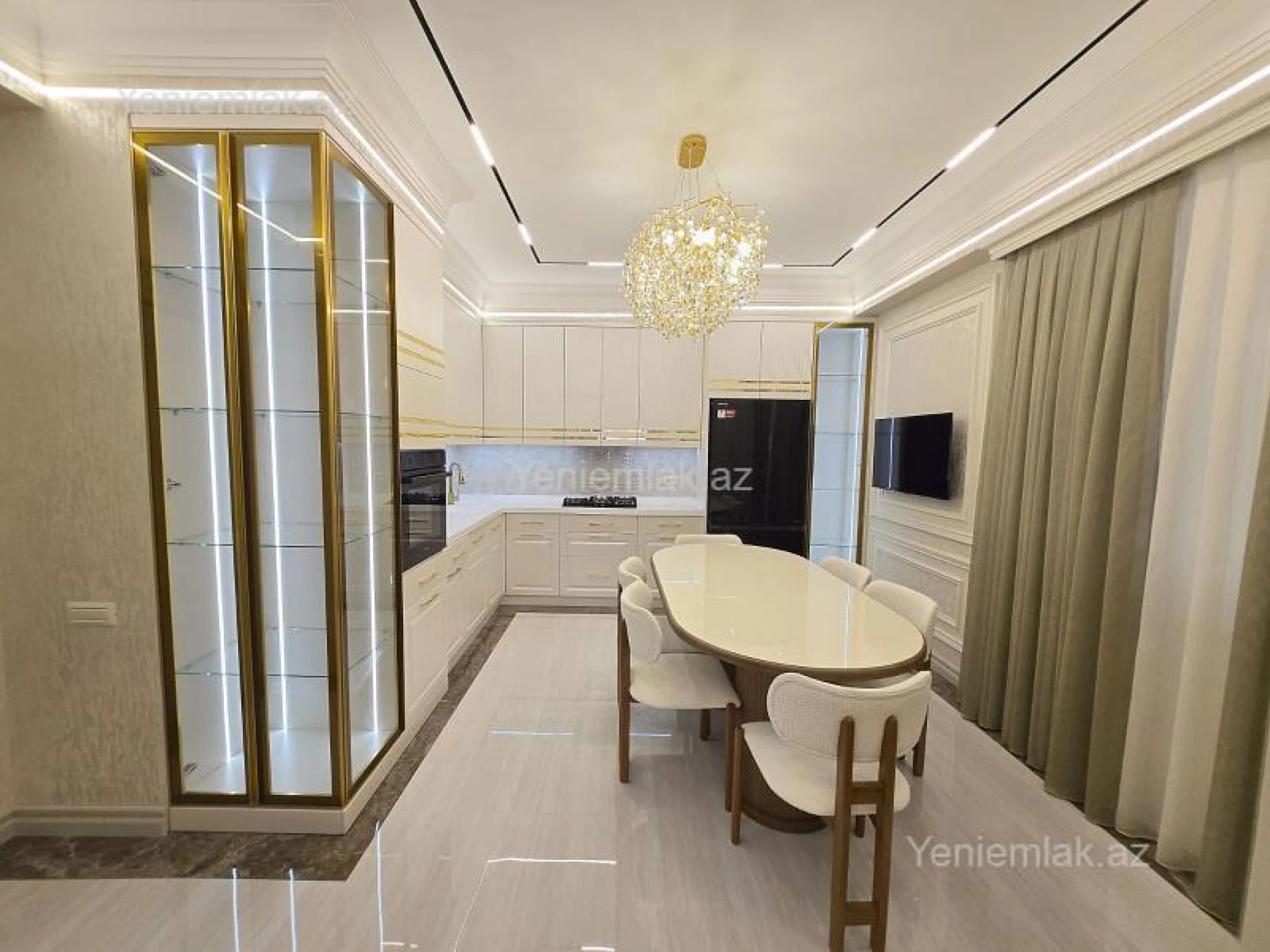 Satılır 3 otaqlı yeni tikili 130 m²