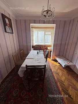 Satılır 3 otaqlı köhnə tikili 80 m²