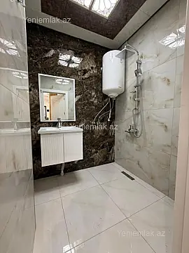 Satılır 3 otaqlı köhnə tikili 84 m²