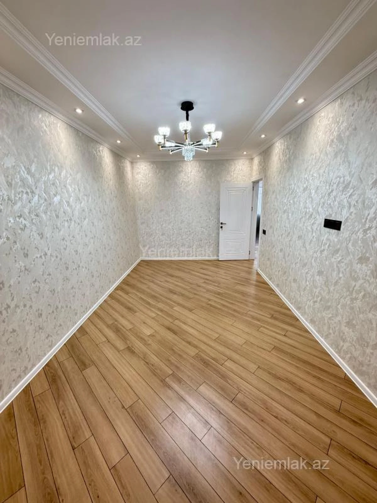 Satılır 3 otaqlı köhnə tikili 84 m²