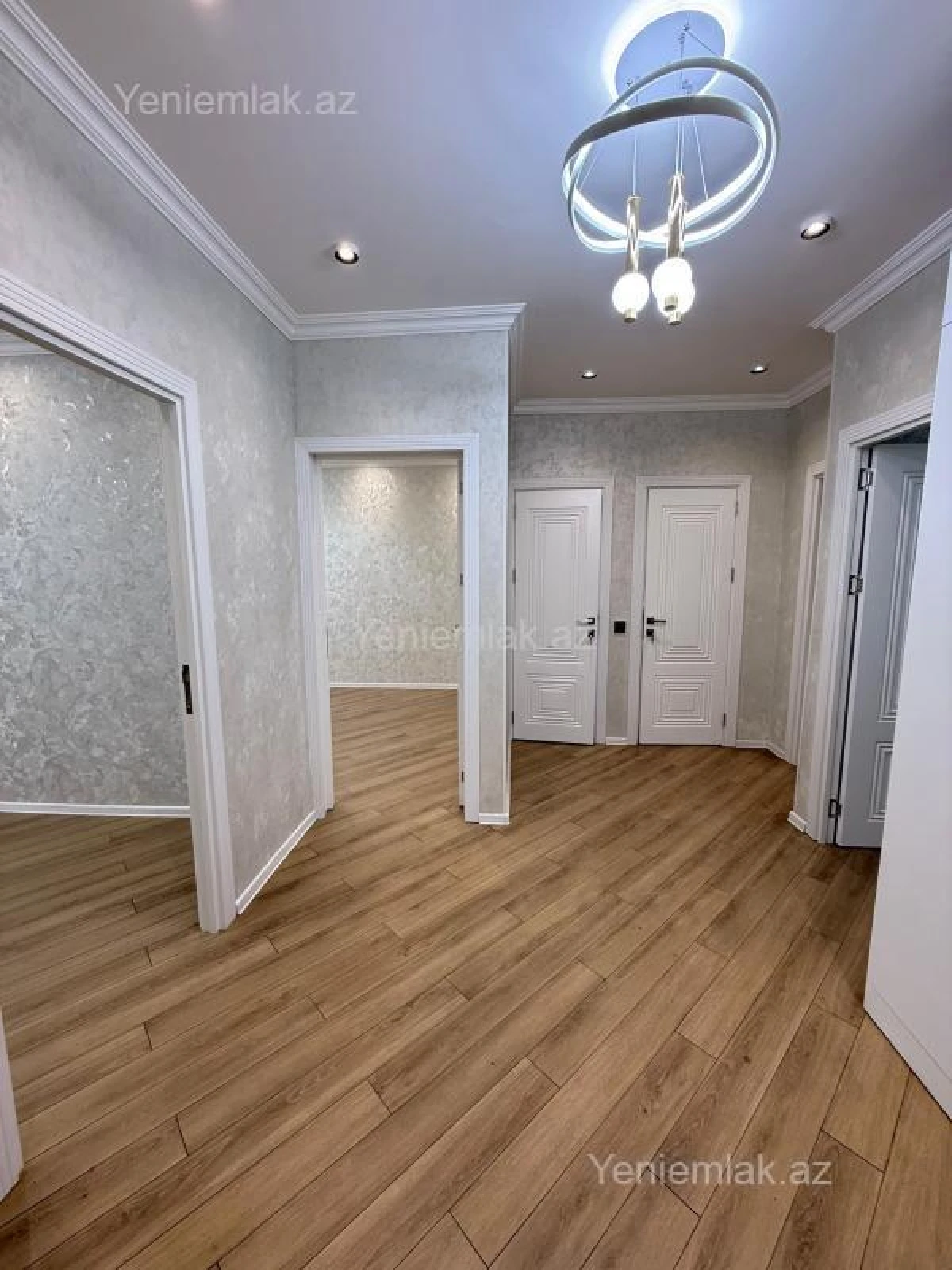 Satılır 3 otaqlı köhnə tikili 84 m²