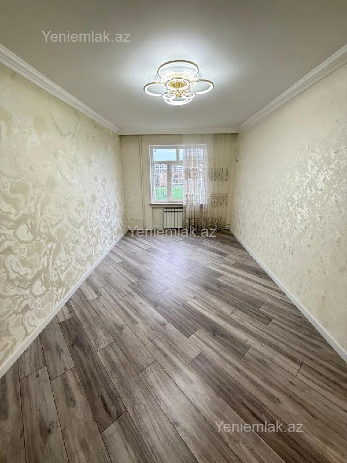 Satılır 4 otaqlı köhnə tikili 115 m²