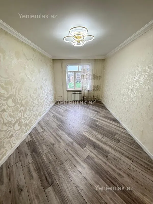 Satılır 4 otaqlı köhnə tikili 115 m²