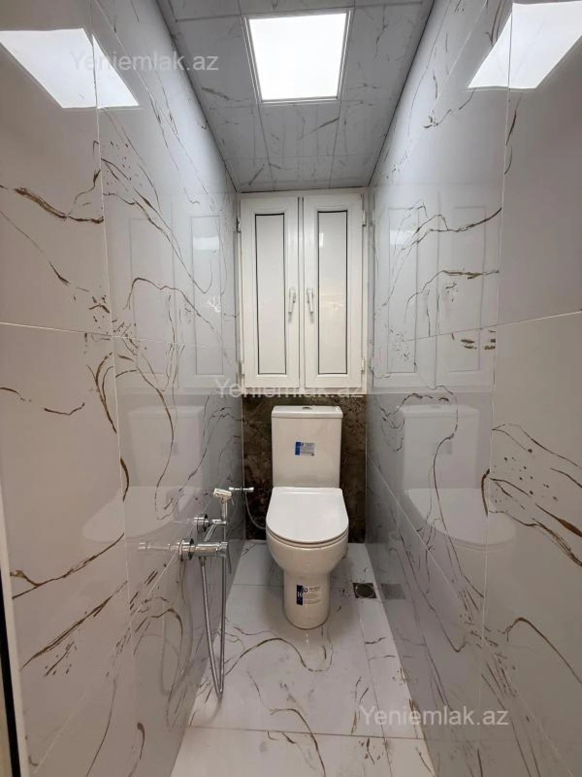 Satılır 4 otaqlı köhnə tikili 115 m²