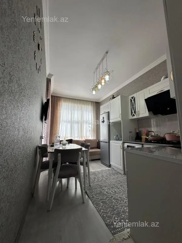 Satılır 2 otaqlı yeni tikili 88 m²