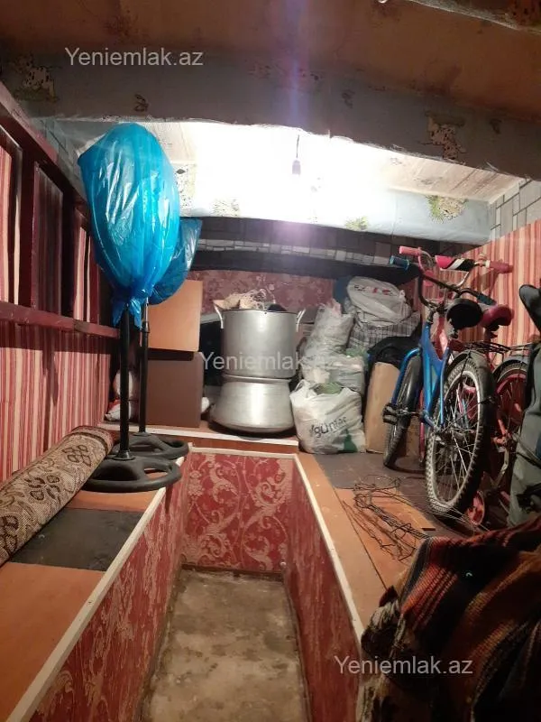 Satılır 11 otaqlı həyət evi 310 m²