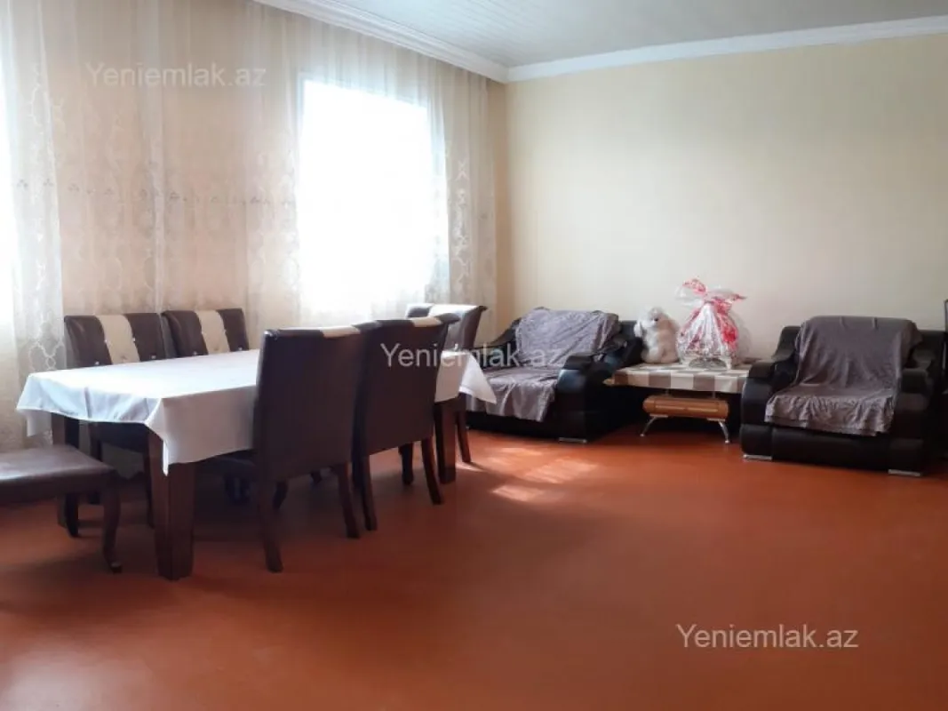 Satılır 11 otaqlı həyət evi 310 m²