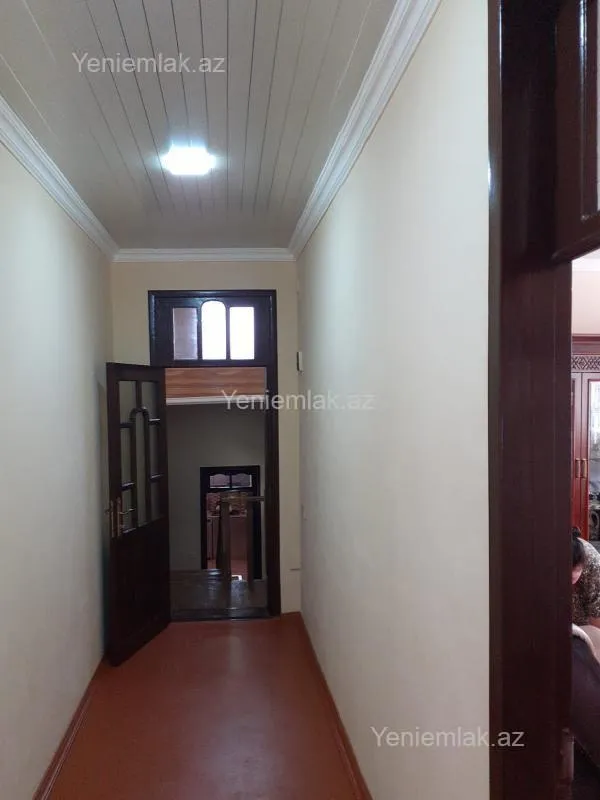 Satılır 11 otaqlı həyət evi 310 m²