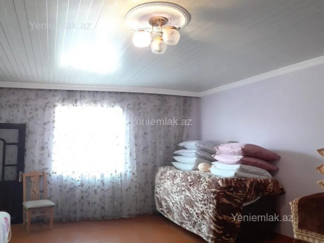 Satılır 11 otaqlı həyət evi 310 m²