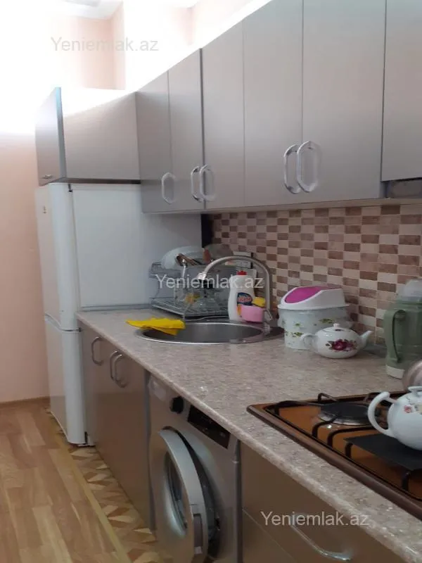 Satılır 11 otaqlı həyət evi 310 m²