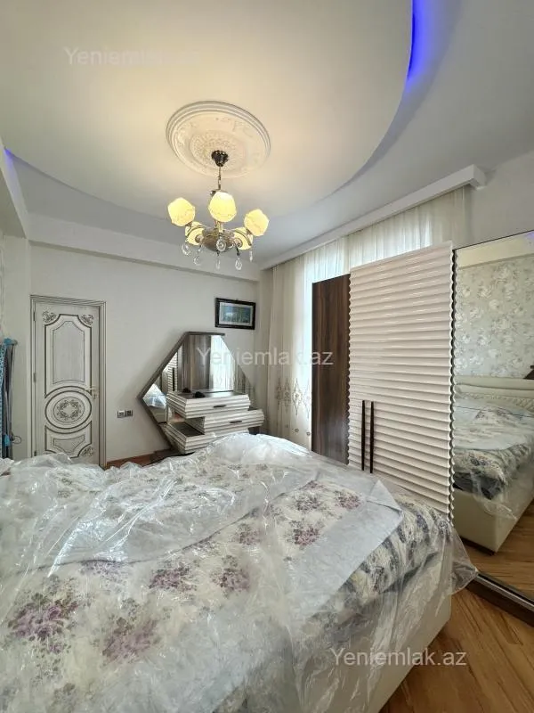 Satılır 3 otaqlı yeni tikili 107 m²