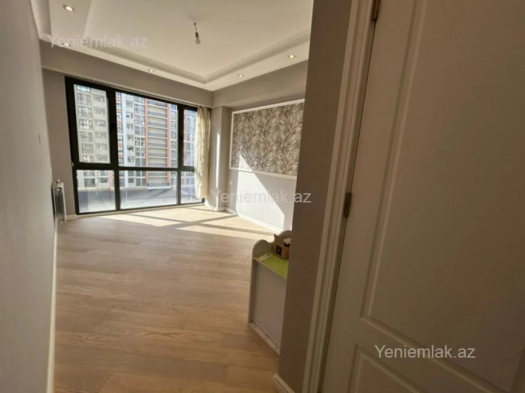Satılır 3 otaqlı yeni tikili 96 m²