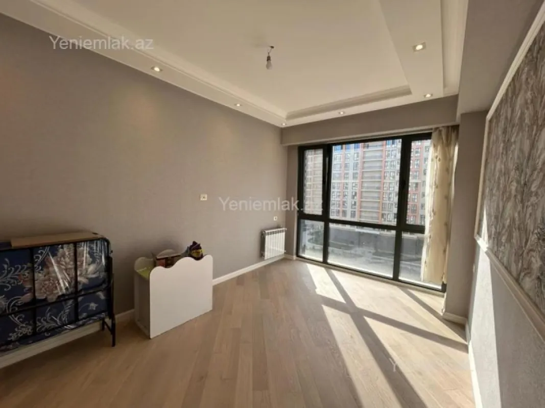 Satılır 3 otaqlı yeni tikili 96 m²