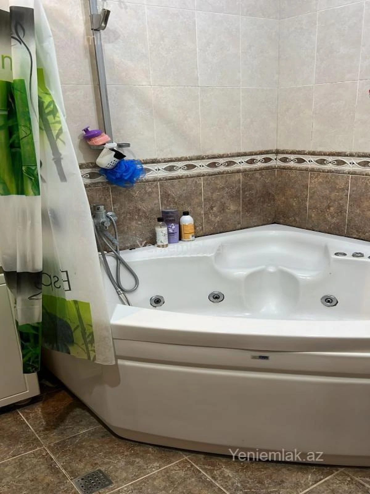 Satılır 4 otaqlı yeni tikili 165 m²