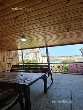 Satılır 10 otaqlı həyət evi 320 m²