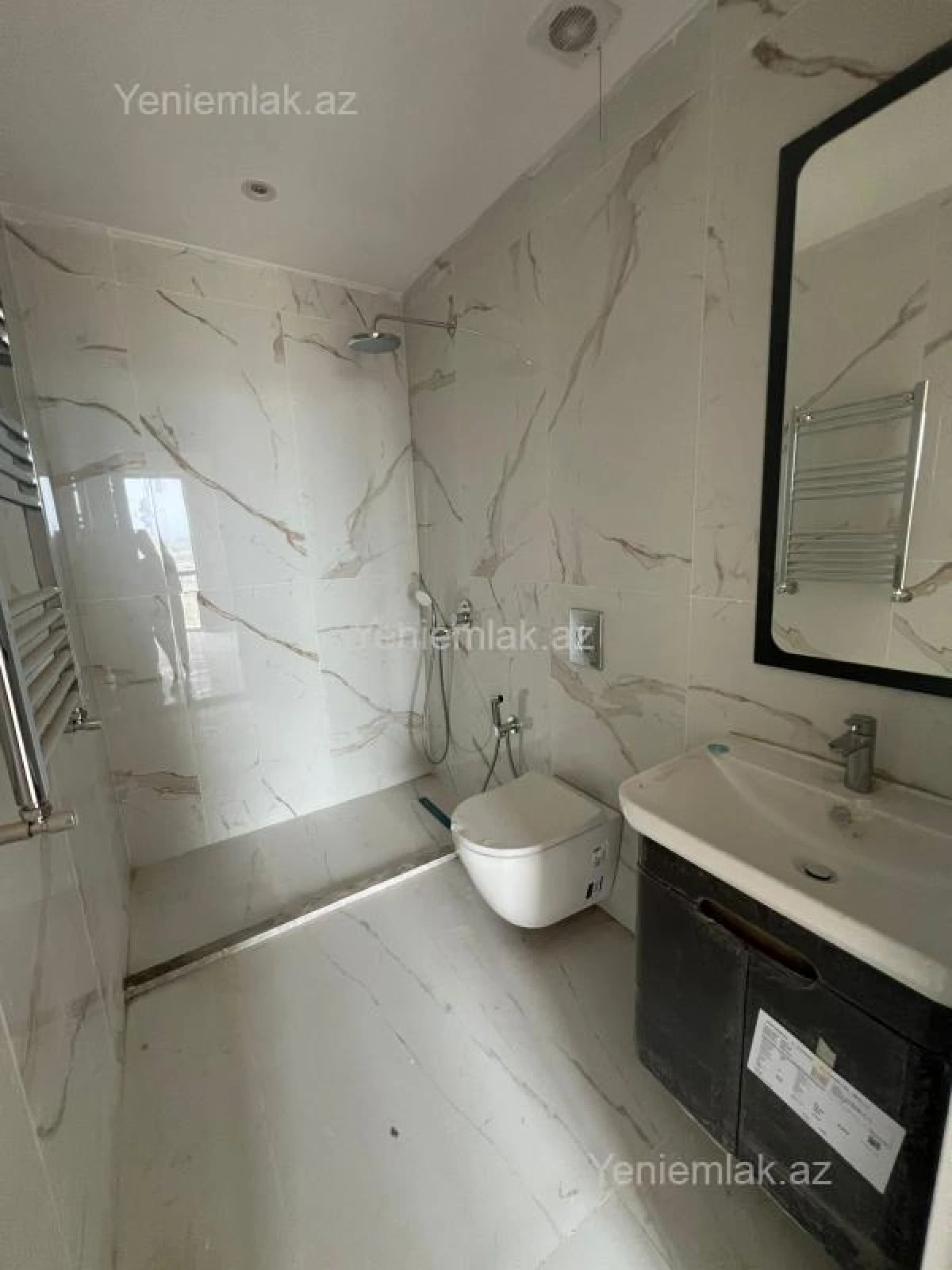 Satılır 3 otaqlı yeni tikili 86 m²