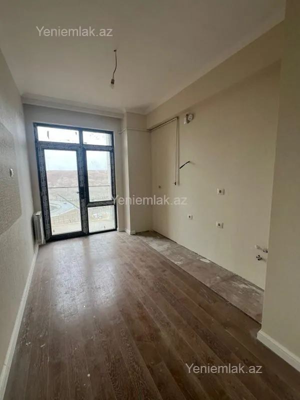 Satılır 3 otaqlı yeni tikili 86 m²