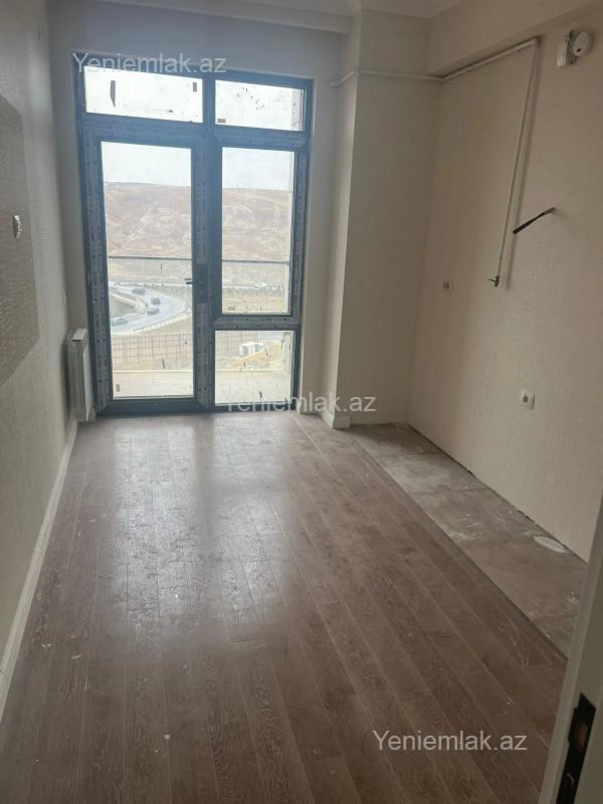 Satılır 3 otaqlı yeni tikili 86 m²