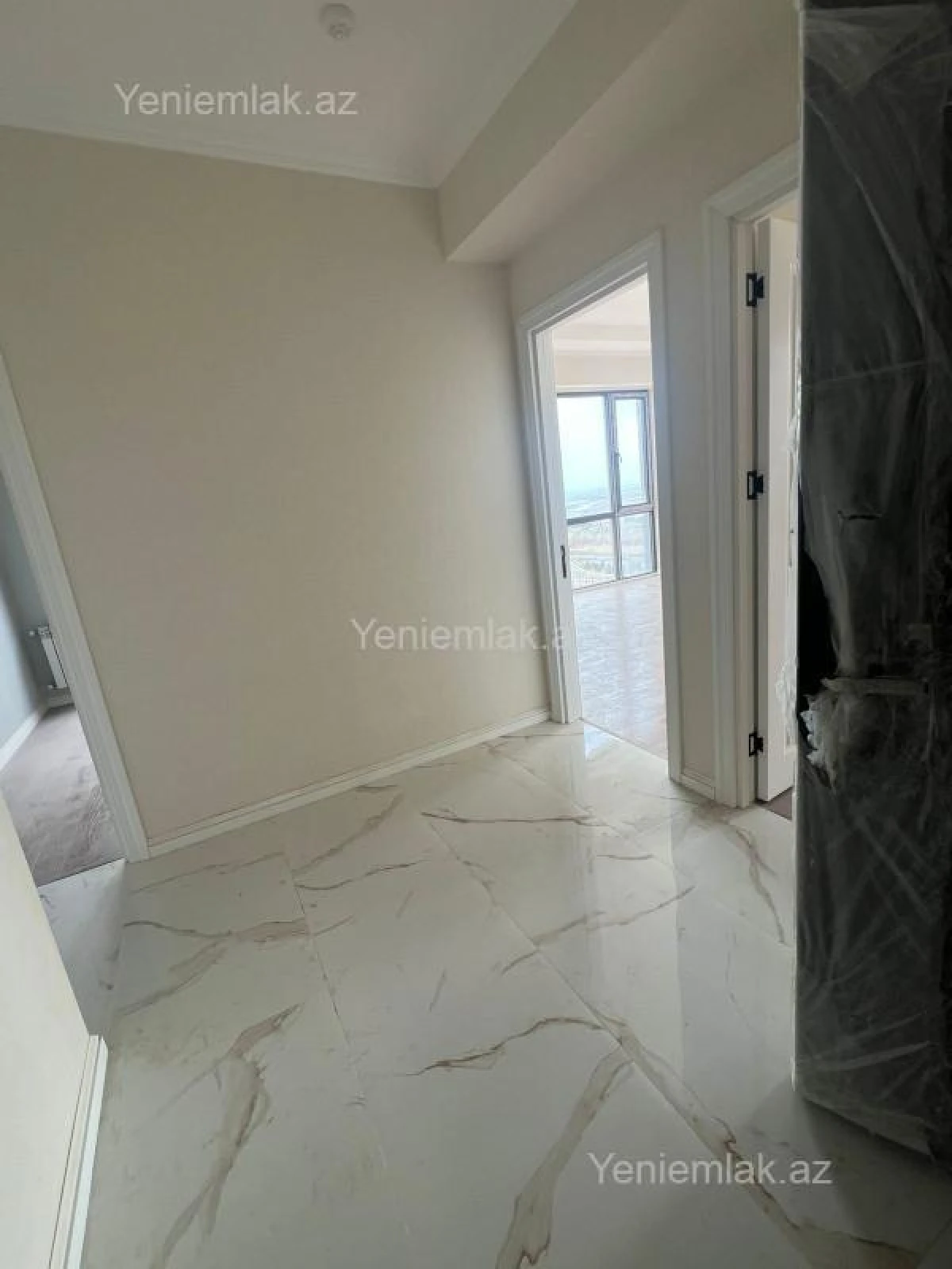 Satılır 3 otaqlı yeni tikili 86 m²