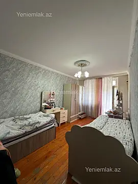Satılır 3 otaqlı köhnə tikili 91 m²